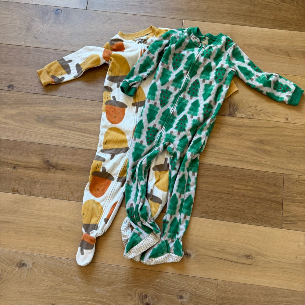 Bundle of 2 Zipper Fleece Footie Pajamas